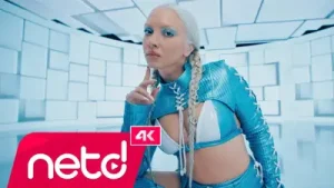 Ece Seçkin Atmıyor Nabzım Albüm Kapağı