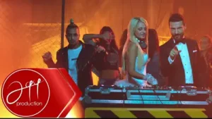 Ece Toprak Öpsene Beni Ft Sinan Özen Albüm Kapağı