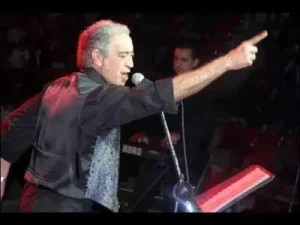 Edip Akbayram Hâkim Bey Albüm Kapağı