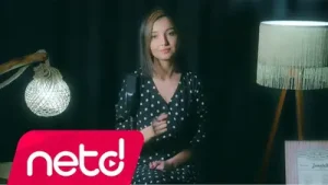 Elif Sen Efkar Tepesi Albüm Kapağı