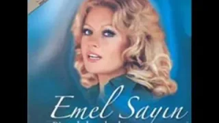 Emel Sayın Ah Bu Şarkıların Gözü Kör Olsun