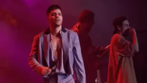Emir Can İğrek Contra Kör Islak Kum Albüm Kapağı