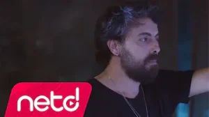 Emir Kaplan İstanbul Uyanmışım Albüm Kapağı