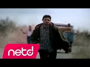Emre Saltık Yıkılsın Sebebim Albüm Kapağı