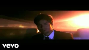 Enrique Iglesias Dirty Dancer Feat. Usher