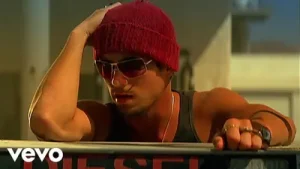 Enrique Iglesias Hero Albüm Kapağı