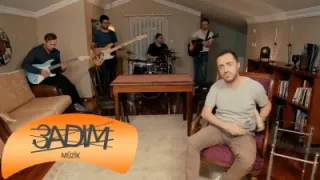 Eski Ev Kendini Kandıran