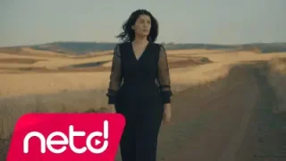 Esra Öztürk Dünya