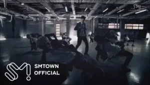 Exo Growl Albüm Kapağı