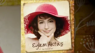 Eylem Aktaş Gülmek İçin Yaratılmış