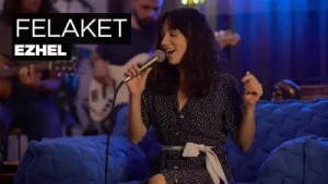 Felaket Akustik Zeynep Bastık Albüm Kapağı