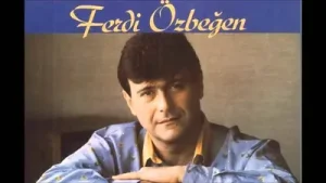 Ferdi Özbeğen – İşte Bu Bizim Hikayemiz Albüm Kapağı