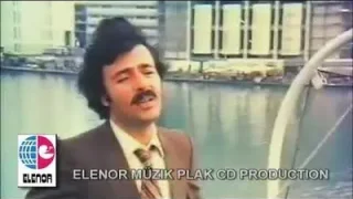 Ferdi Tayfur Aşk Acı Şaraptır