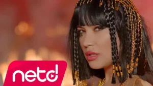 Fundyy Gamzende Uyut Beni Albüm Kapağı