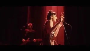 Gaye Su Akyol Abbas Albüm Kapağı