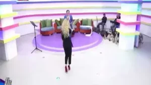 Gizem Kara Eskittiğimi Giymem Albüm Kapağı