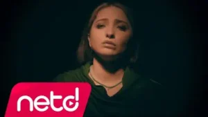Gizem Memişoğlu – Gemiler Albüm Kapağı