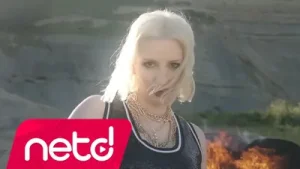 Gökçe Kırgız Eylül Albüm Kapağı