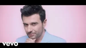 Gökhan Tepe Yak Ateşinle Albüm Kapağı