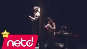 Gökhan Türkmen Harun Kolçak Yanımda Kal Albüm Kapağı