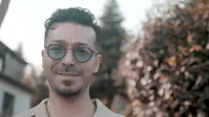 Gökhan Yarkent Yolumu Çizen Biri Albüm Kapağı