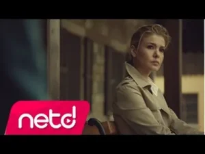 Gülben Ergenin Kusura Bakma Albüm Kapağı