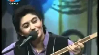 Güler Duman Vur Sineme Öldür Beni