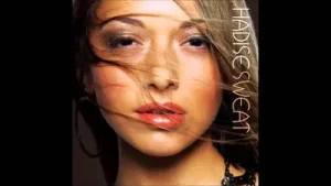 Hadise – Momma’s Boy