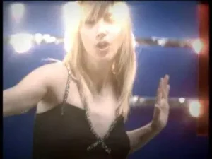 Hande Yener Armağan Albüm Kapağı