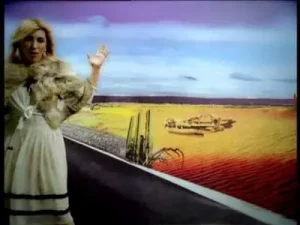 Hande Yener Hoşgeldiniz Albüm Kapağı