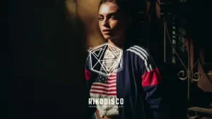 Hande Yener Kelepçe Cover