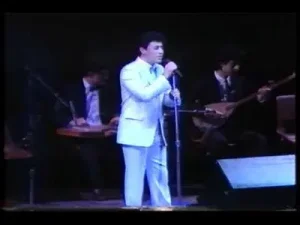 Hasan Mahmut Karayol Evlerinin Önü Albüm Kapağı