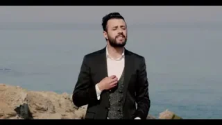 Hastanenin Kapısına Kar Doldu