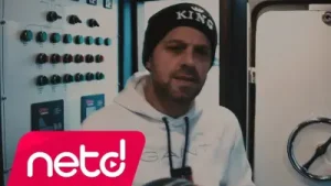 Hata Çek Bi Duman Albüm Kapağı