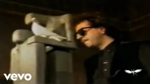 İlhan İrem Uçun Kuşlar Uçun Albüm Kapağı