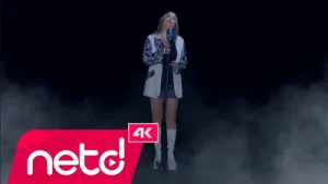 İlknur Beyaz Canım Acıyor Albüm Kapağı