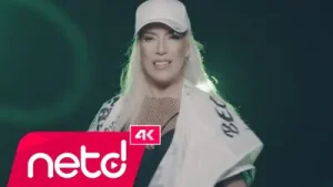 İlknur İlk Bayılıyorum Sana Albüm Kapağı