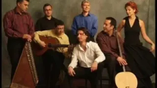 İncesaz Gül Dalında Öten Bülbülün Olsam