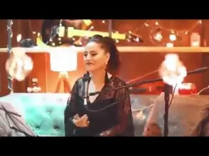 İnci Mercan Yanarım Albüm Kapağı