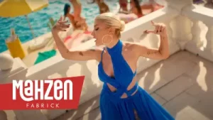 İrem Derici Bitter