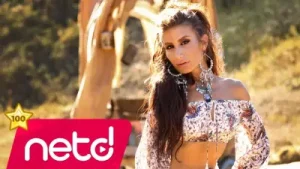 İrem Derici Dur Yavaş