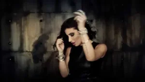 İrem Derici Senin Benimle Zorun Ne Sevgilim Albüm Kapağı