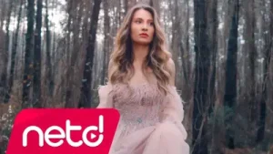 Irmak Arıcı Kula Bela Albüm Kapağı