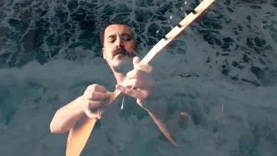 İsmail Çakır Çırpınıp İçinde Döndüğüm Deniz video klibi