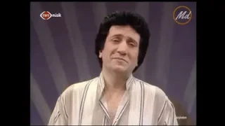 İzzet Altınmeşe Gönül Pazarında Leyla