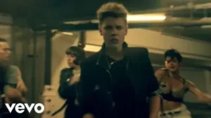 Justin Bieber As Long As You Love Me Albüm Kapağı