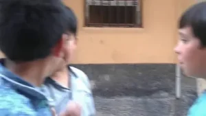 Kafa Böyle Atılır D Albüm Kapağı