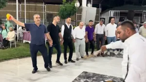 Kaşlarını Eğdirirsin Gökhan Gezer Emre Çil Güney Kamera Kırıkhan Düğün Albüm Kapağı