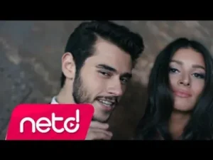 Kim Ne Derse Desin Albüm Kapağı