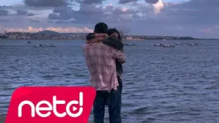 Kirli Kırmızı Yine Yağmur Yağsa Akustik